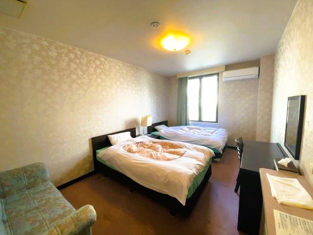 ■●夜発バス　竜王スキーパーク　手ぶらDEボード・スキー　ホテルヴィラチェリオ（1泊4日）1