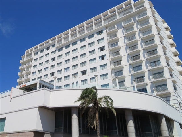 ■☆★50周年セール★☆【ウェルカムドリンク券付き】全室オーシャンビュ－！パイナガマビーチまで徒歩3分☆繁華街へも好アクセス！ホテルアトールエメラルド宮古島指定  2泊3日2