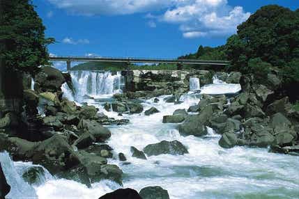 【群馬・栃木県内発】 おじゃったもんせ鹿児島! 霧島・指宿温泉と涼風絶景&名所15景めぐり3日間