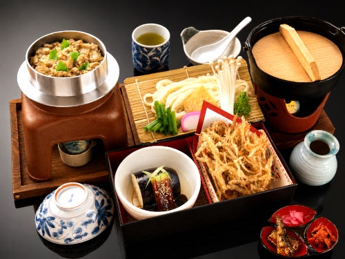【一宮・稲沢発】皮ごと食べられる高級ぶどう！シャインマスカット3房のお土産付き！ミステリーツアー2