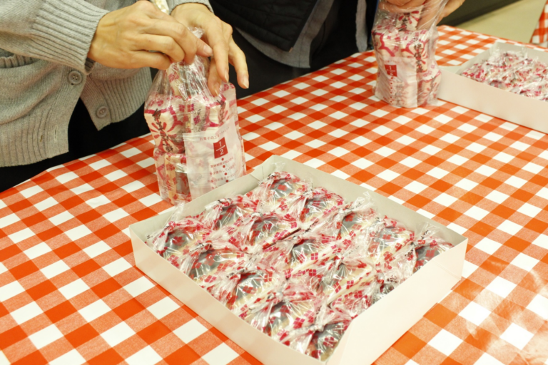 【上三川発着】もぎたて桃に夢の詰め放題　山梨贅沢旅【昼食付】/ WEB割引5%引き3