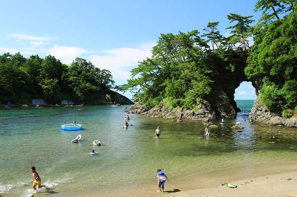 越前・若狭で食す!豪華!ウニづくし・アワビづくし 選べるご昼食と長浜「黒壁スクエア」【河内磐船・枚方市・JR高槻発】3