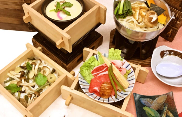 【横浜発】美味しさ満載！バスツアーで行くクロワッサン詰め放題と桔梗信玄餅包装体験に野菜詰め放題体験も！！　メロン1玉付き欲張り山梨バスツアー2