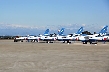 ≪新千歳空港発着/1泊目ルートイン名取岩沼泊≫ブルーインパルス本拠地で見る！！松島基地航空祭　３日間　1名様参加同代金！年に一度の特別公開！1