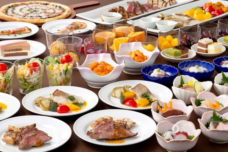 【近鉄（大阪上本町駅～大和八木駅）発】 近鉄団体専用列⾞「あおぞらⅡ」を特別貸切！　渥美半島「伊良湖オーシャンリゾート」ランチバイキング・ いちご狩り・伊勢湾クルーズの旅　日帰り1