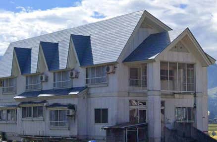 [東京/新宿発]【往復バスで行く】夜発 上越国際「ロッヂKブリッジ」車中1泊現地1泊3日【滞在中リフト入場券付】！レンタルセット＆ウェア付【夕食・翌朝食付】