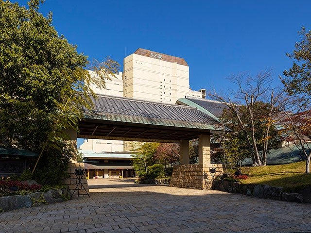 【名古屋発】■２０２６年６月１９日（金）・７月１日（水）■（個室）歩いて復興支援！「和倉温泉」と「のと鉄道震災語り部列車」で行く「輪島出張朝市」　１泊２日　♪名鉄の泊りハイキング3