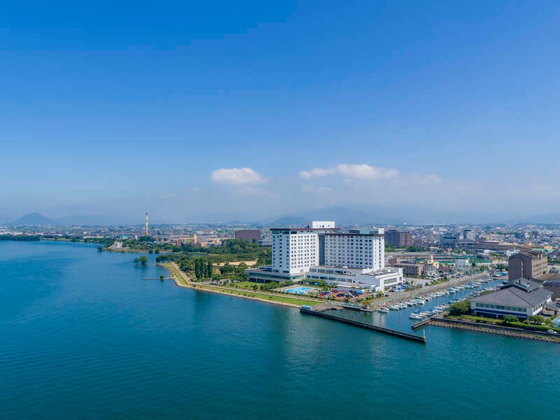【羽田空港発】 大阪城公園・比叡山・長浜城　 琵琶湖周遊と伊勢神宮　3日間2