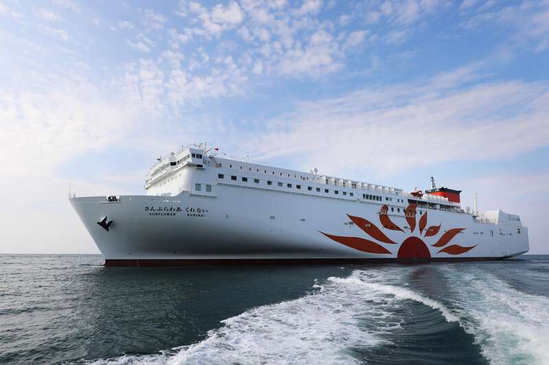 【山形空港発】 “洋上の動くホテル”4つのフェリー個室船室で航く☆憧れの日本一周クルーズ8日間3