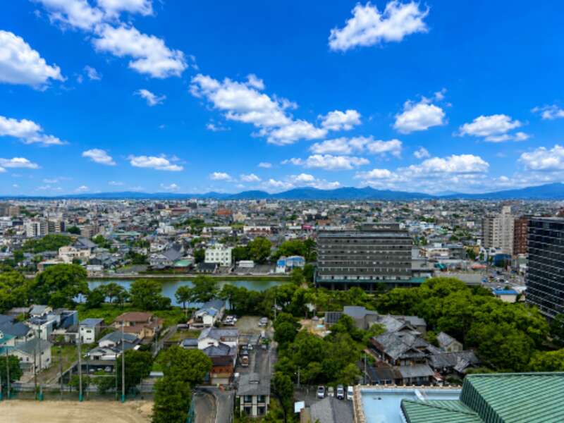 【柳川・みやま・羽犬塚・西鉄久留米発】 県庁最上階の創作料理レストランで味わう鍋島御膳と隠れた紅葉の名所・十可苑＆中之小路賓館一般公開　日帰り　2