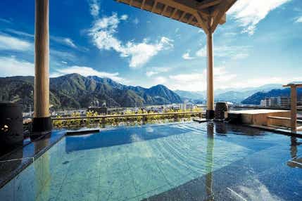 【東京駅・上野駅・大宮駅・高崎駅発】 【列車＋ホテル】＜5つ星の宿＞越後湯沢温泉 水が織りなす越後の宿『ホテル双葉』２日間