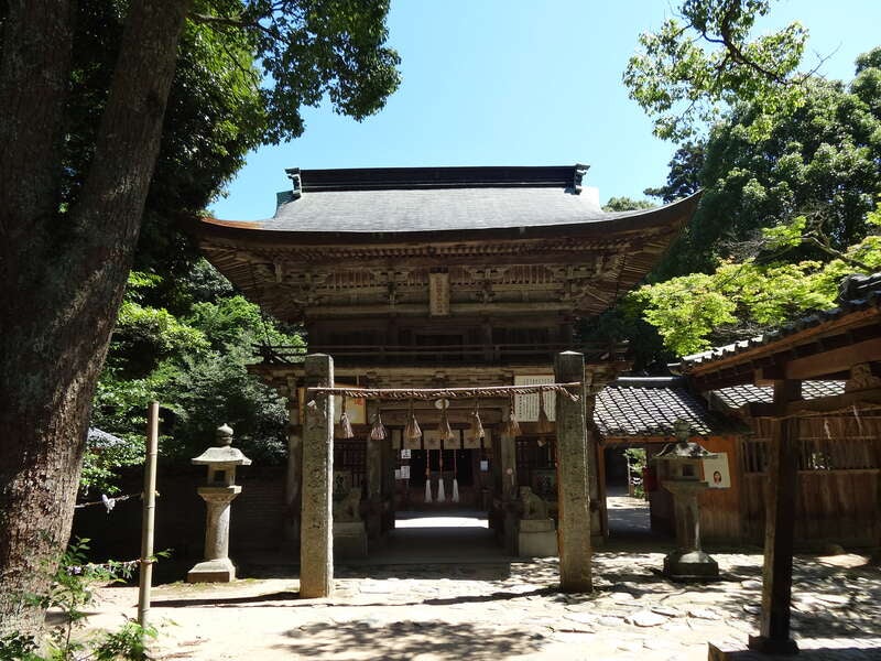 【旧中央病院前バス停発】＜山口西部読売会＞筥崎宮・あじさい苑と糸島グローカルホテル・太陽の皿deランチビュッフェ 日帰り3