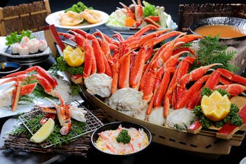 満腹必至!?かに尽くし食べ放題＆いちご狩り食べ放題 絶景の台湾のお寺「佛光山 法水寺」と人気の道の駅