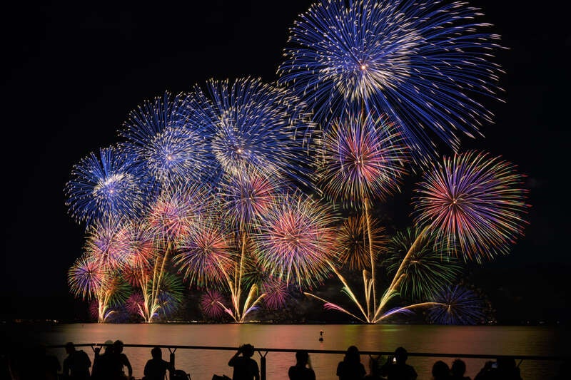 【梅田・京都ルート発】 西日本最大級規模の湖上花火！「2026松江水郷祭 湖上花火大会」観覧席(イス席付き）と蒜山高原＆木谷沢渓流さわやか紀行　2日間2