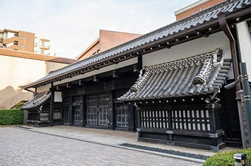 年に4日間だけの特別公開の公家屋敷・冷泉家と武家屋敷・豪商三井家の旧別邸 京都日帰り　完全な形で現存する唯一の公家屋敷