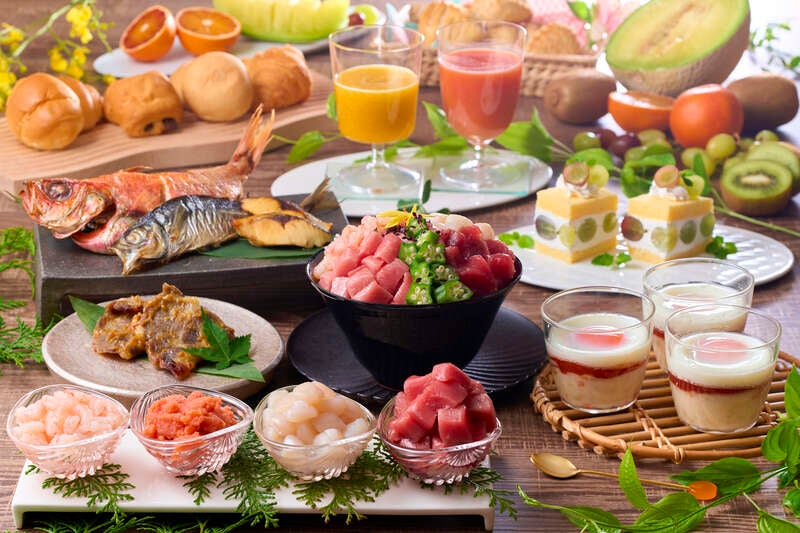 【大分県内／小倉駅発】 加賀･越前･若狭 北陸グルメ食べ尽し 大江戸三ツ星バイキングｖｓカニ三昧会席３日間1