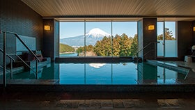加古川・明石・三宮　発
富士山ビュー絶景宿「休暇村富士」と日本一の山 富士山を望む2