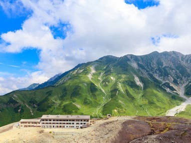 【名古屋発】■２０２６年８月２５日（火）■夏の立山「天狗平」と「室堂」　１泊２日　♪名鉄の泊りハイキング