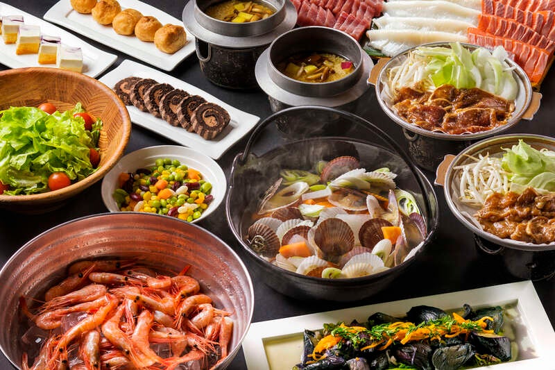 【山形空港発】 蟹の名店！札幌かに本家「かに会席ランチ」と名湯登別温泉（3日間）3