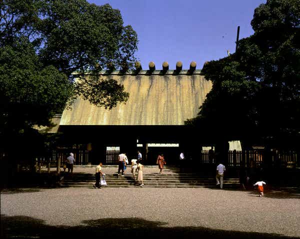 【佐賀県内・早岐／博多駅発】 新春！三重・伊勢神宮＆名古屋・熱田神宮ふたつの神宮初詣 いにしえの奈良、名古屋３日間1