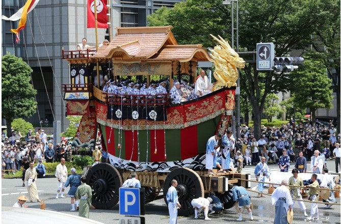 【広島駅・福山駅・新岩国駅・徳山駅発着／新幹線利用】京の夏を彩る 祇園祭「後祭」山鉾巡行 屋内の特別観覧席から「迂回し」を観覧２日間1