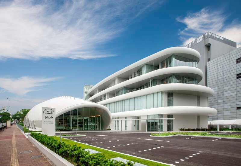 【JR広島駅発】イセエビ丸ごと1尾付！北九州かにかにかにカーニバル　日帰り3