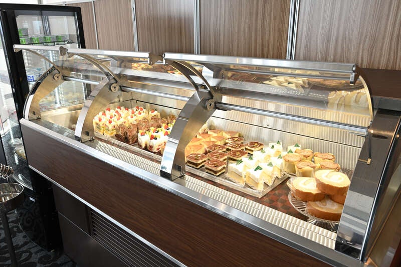 【富山県内発】 シャトレーゼホテル長野ランチバイキングと善光寺参り20253