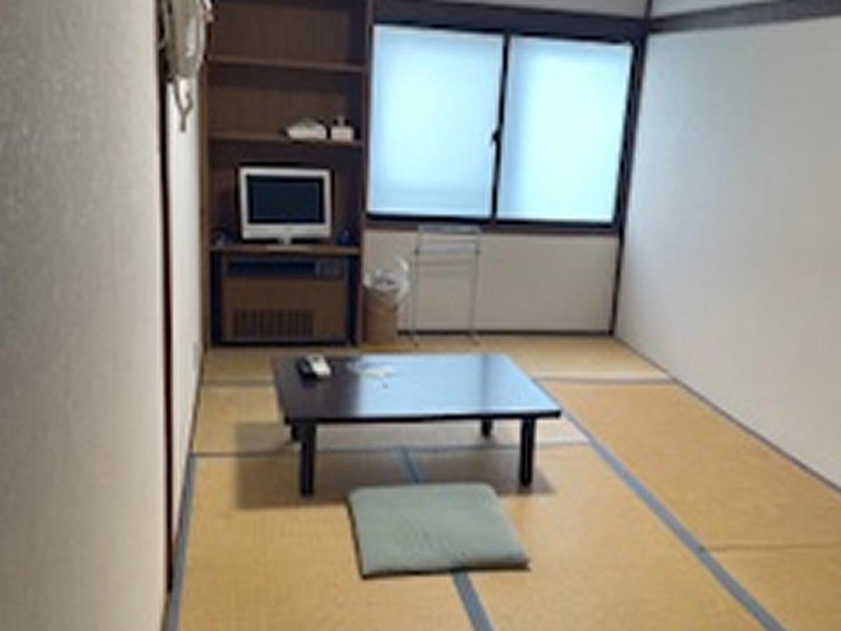 【長野駅】朝出発　バスで行く　スコーレ白馬　１泊（夕食なし朝食付）　白馬岩岳スノーフィールドリフト券付宿泊パック／２日目も利用できるリフト券に変更も可能／スキー場目の前の好立地ホテル。温泉露天風呂もある人気のお宿3