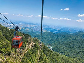 春の御在所ロープウェイとアクアイグニスアフタヌーンティー1