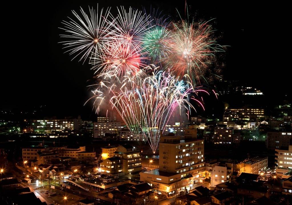 源泉かけ流しのお宿にご宿泊！下呂温泉『花火物語』と世界文化遺産　～なつかしき日本の原風景～五箇山合掌造り集落【藤井寺・五位堂・橿原神宮・大和八木発】1