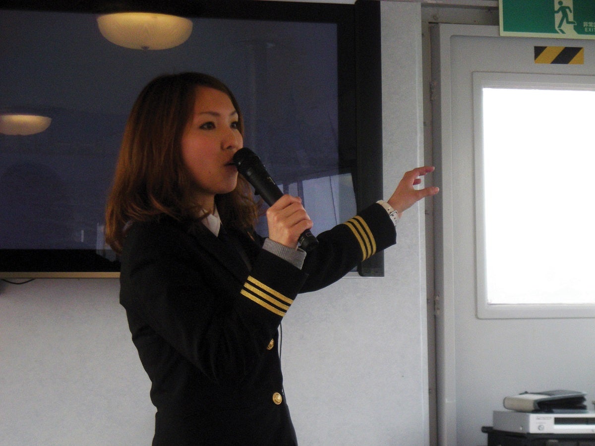 【千葉県内発】 YOKOSUKA軍港めぐりと希少な葉山牛を使用したハンバーグセット　日帰り3