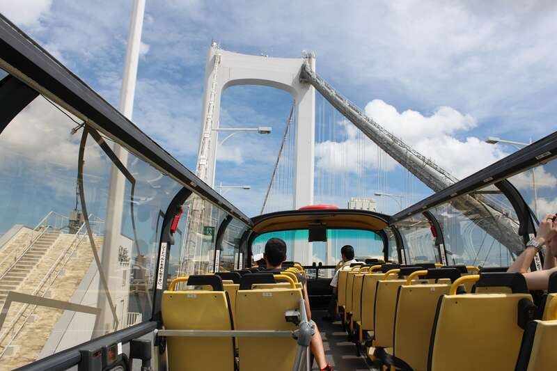 【静岡県内発】 赤い2階建てオープンバス『スカイバス』に乗車！お台場・レインボーブリッジTOKYOパノラマドライブ♪大人の東京路地裏歩き「花街情緒・神楽坂」と隠れ家ダイニング　日帰り1