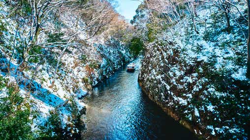 【大分県内／小倉駅発】 お一人さま歓迎　古都金沢連泊と三方五湖ネイチャークルーズ　３日間