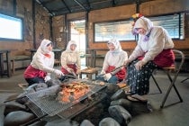 ◎WEB予約でリボンポイント２ポイント◎【岡崎発】＊日帰り昼食付＊１２年前の巳年２０１３年の旅　行くなら今でしょ！『伊勢志摩海女小屋「お・も・て・な・し」料理』1