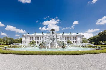 【岩国空港発着/大相撲イスC席】大相撲五月場所観戦と迎賓館赤坂離宮本館一般公開見学　3日間　わずか2週間だけの特別企画！両国国技館で迫力ある大相撲観戦