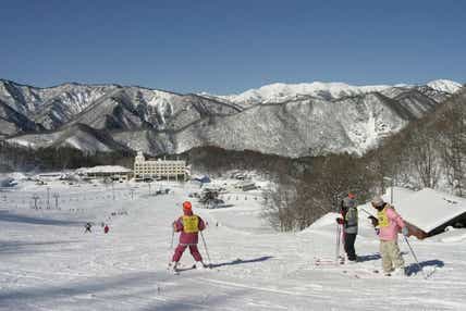 【東京駅・上野駅・大宮駅発】 こども（小学2年～6年生）限定！大人はお留守番　はじめてのスキーでも安心！JRで行く手ぶらでわいわい雪国スキー入門体験 in水上　３日間