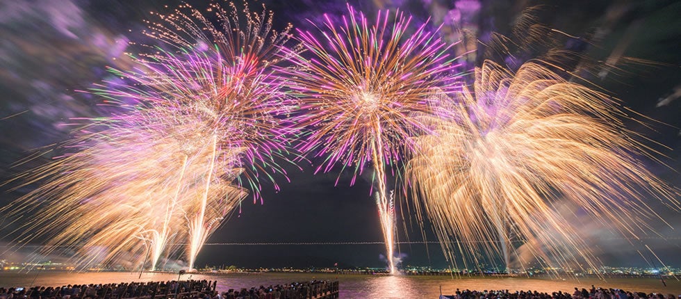 ブロックエリア確約★正面から鑑賞する諏訪湖祭湖上花火大会ツアー2