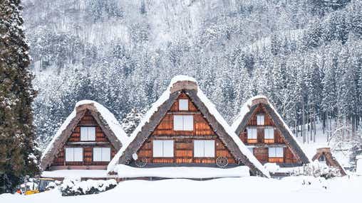 【広島駅・福山駅・岡山駅発】 冬景色の古都金沢連泊とズワイガニ･永平寺･飛騨高山･白川郷３日間