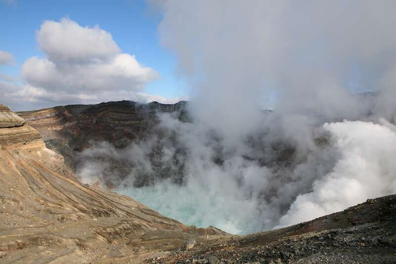 【新大阪・新神戸・岡山・広島駅発】 九州横断ハイライトと名湯 別府・阿蘇内牧温泉宿泊、湯布院・高千穂・熊本城・阿蘇草千里　３日間2