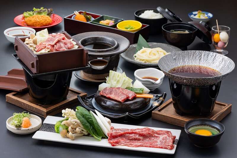 【鳥取・ハワイ・倉吉発】 新見千屋温泉で３つの和牛を食す♪　日帰り1