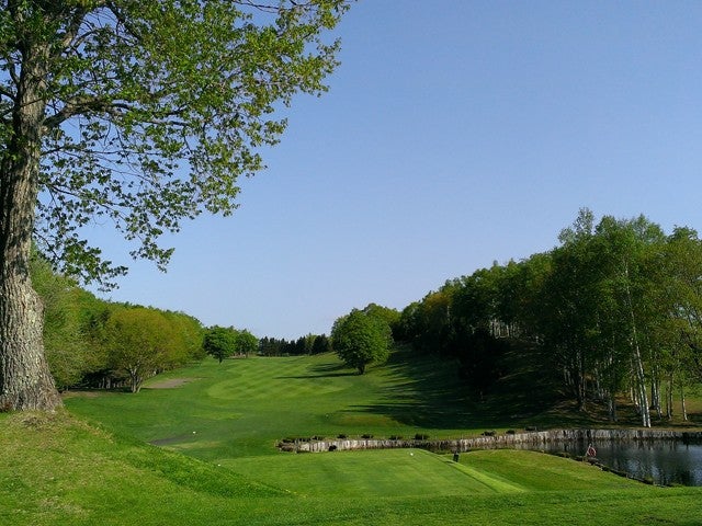 ■【現地払い0円・全行程バス送迎付き】羊ケ丘カントリークラブ・カートセルフ≪新千歳空港⇒札幌市内間の空港連絡バス乗車券付！≫　１泊最終日１プレー3