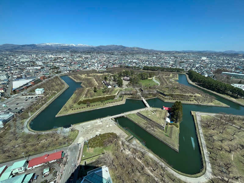 【八戸駅発】 北海道新幹線で行く　滞在６時間以上！函館フリープラン　函館市電全線・市電1日乗車券付　日帰り1
