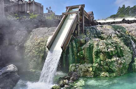 <新宿発・西船橋発>【いい風呂の日】 お二人の草津温泉♪ 天下の名湯!たっぷり滞在21時間 と 秋色の軽井沢メルヘン紀行 2日間 【大特価!2名様で5万円】