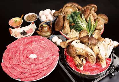 【大阪府内発】 甲賀の老舗「松茸屋 魚松」で味わう「松茸・近江牛」暴れ食いと関西屈指の紅葉名所「永源寺」 日帰り
