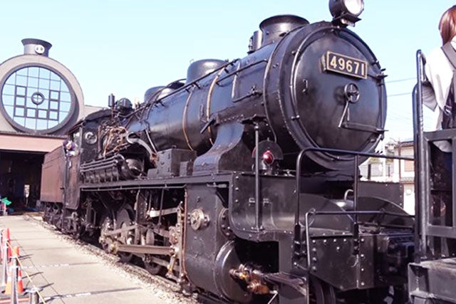 【新宿発】贅沢いちご狩り！なんと、10品種のいちごが食べ放題！！栃木県内人気No.1お花見スポット「天平の花まつり」＆真岡鐡道「SLキューロク館」で動く蒸気機関車を見学♪　日帰りバスツアー2