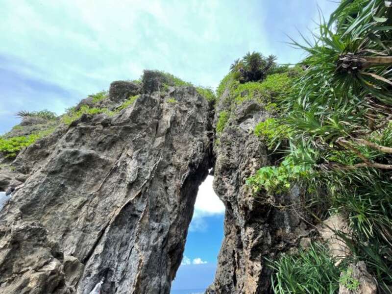 【帯広空港発】 新たなる航路で行く、沖縄が誇る美ら島4島めぐり（4日間）2
