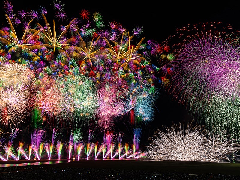 【新宿発】ぶっとび格安✨ぎおん柏崎まつり海の大花火大会2026(テーブル席付）🎆 バスツアー（復路夜行便/翌日新宿着）1