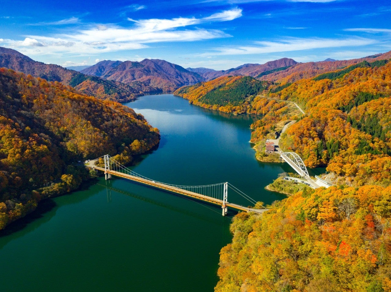 【富山県内発着】紅葉の九頭竜湖ドライブと永平寺1