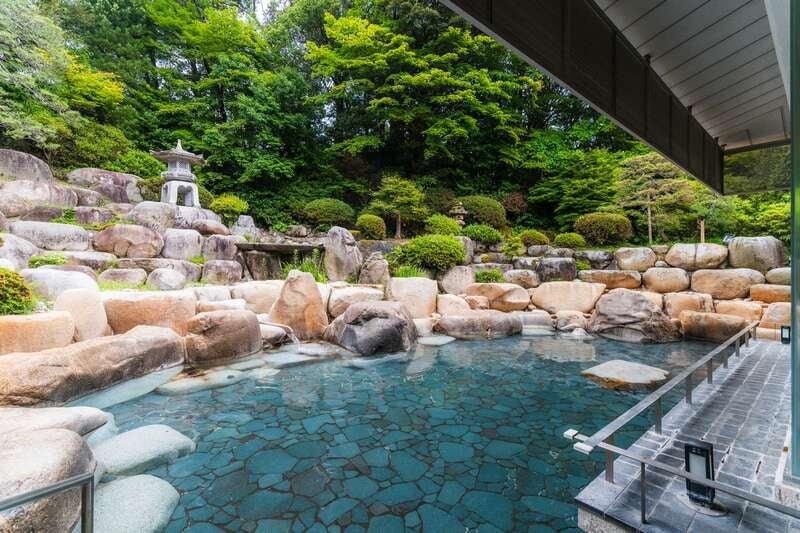 【京滋エリア発】 山陰の名湯玉造温泉に泊まる、縁結びの出雲大社・ドラマで話題の松江・爽やか大山　山陰周遊２日間1