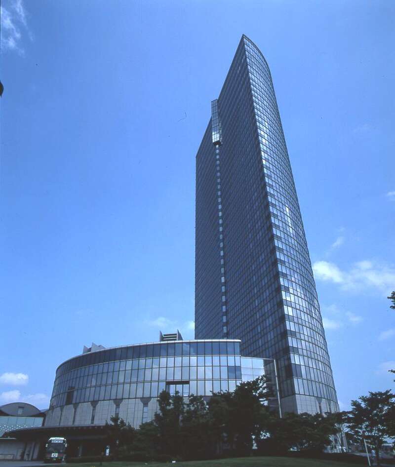 【富山県内発】 近江桜の名所めぐりと琵琶湖ミシガンランチクルーズ2日間3